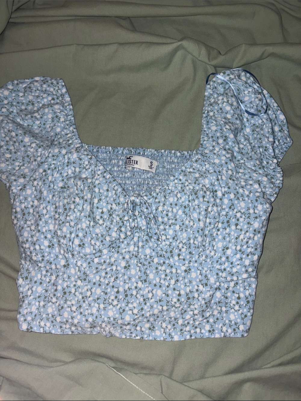 Hollister Light Blue Floral Puff-Sleeve Crop Top